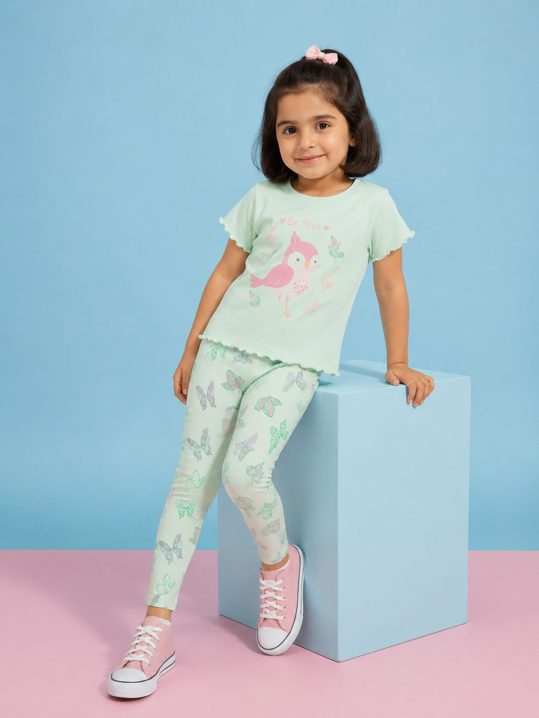 Green Mid Rise Regular Fit Legging