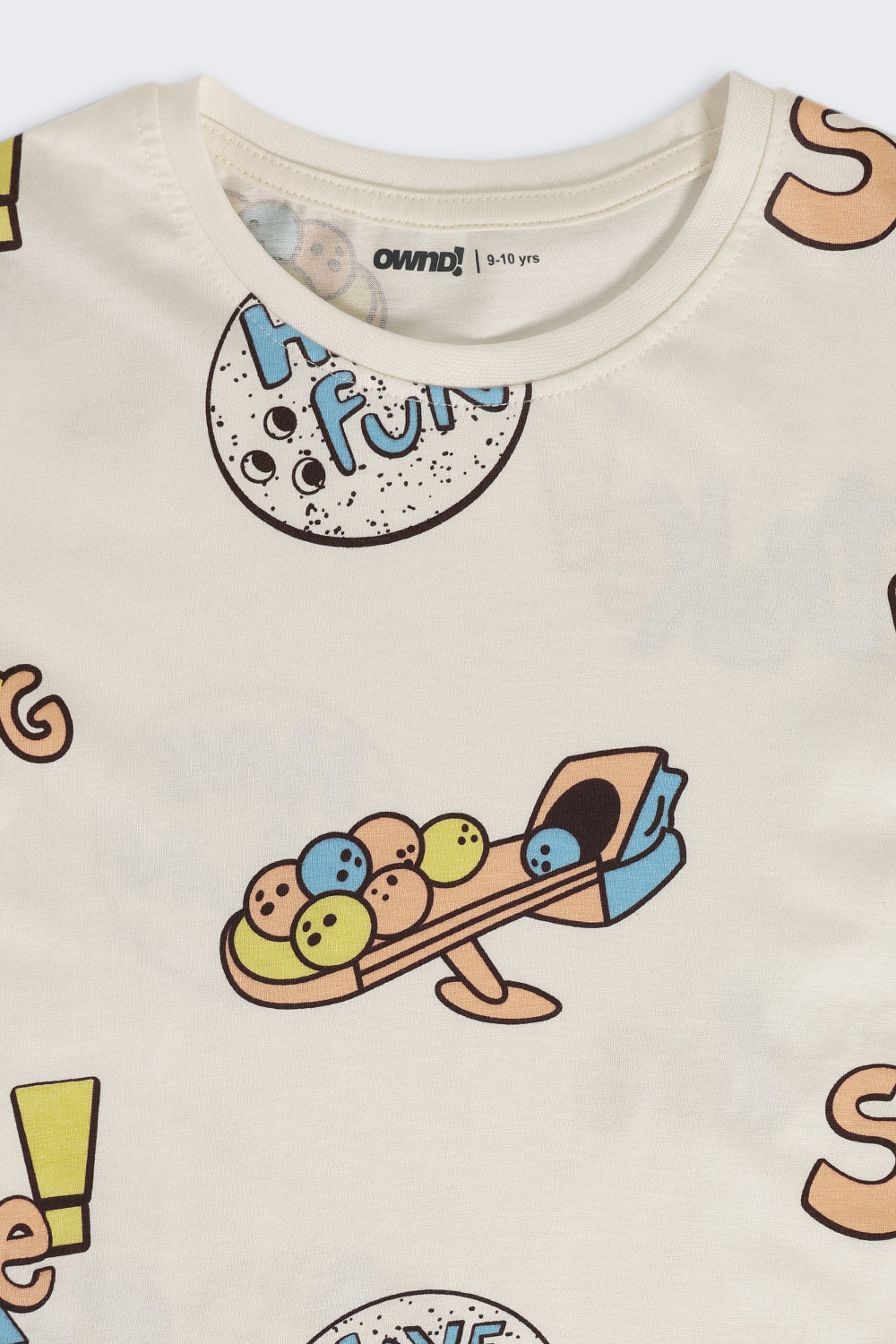 Off White Graphic Regular Fit T-Shirt For Tweens Boys