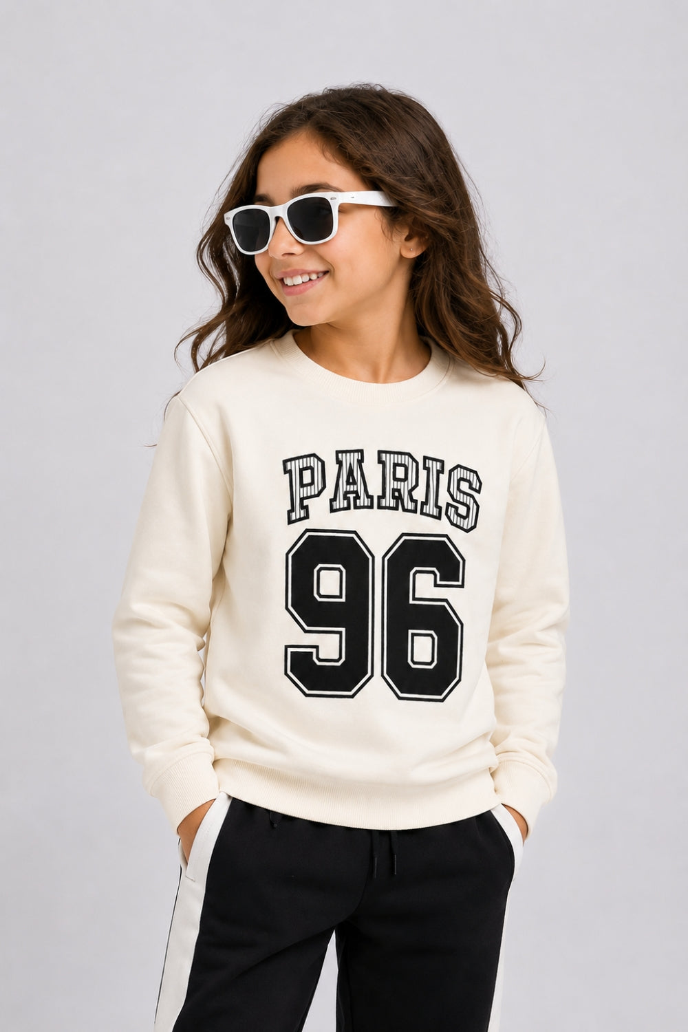 Tweens Girls Off White Paris 96 Graphic Sweatshirt
