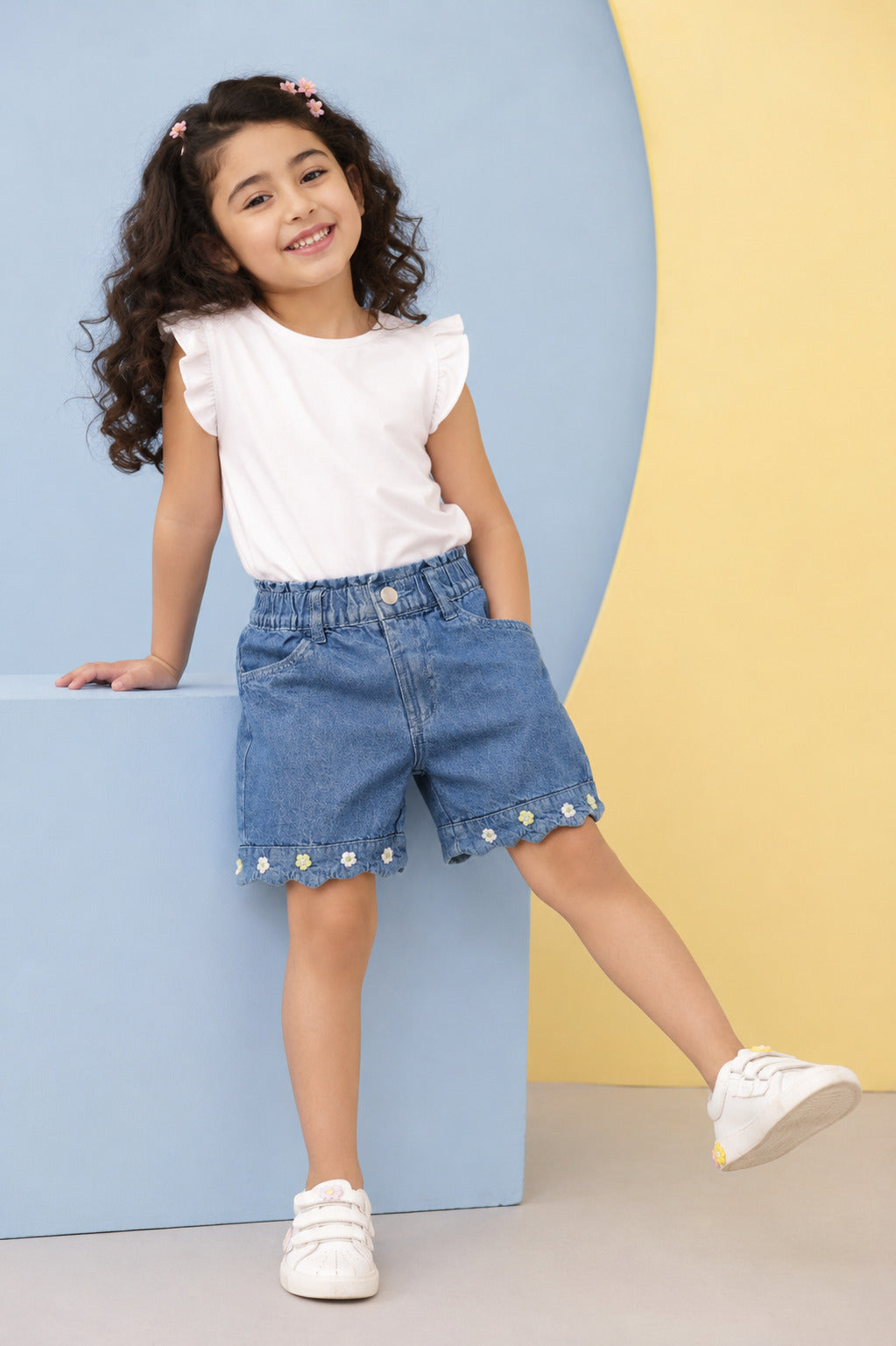 Light Blue Regular Fit Shorts With 4 Pocket