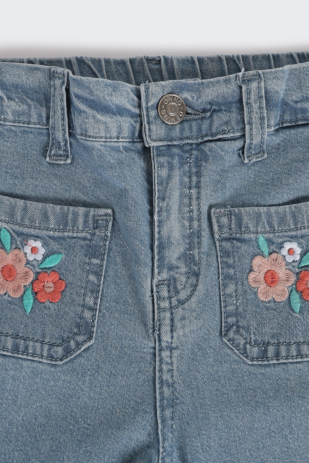 Girls Light Blue Embroidered Regular Fit Jeans With 4 Pocket