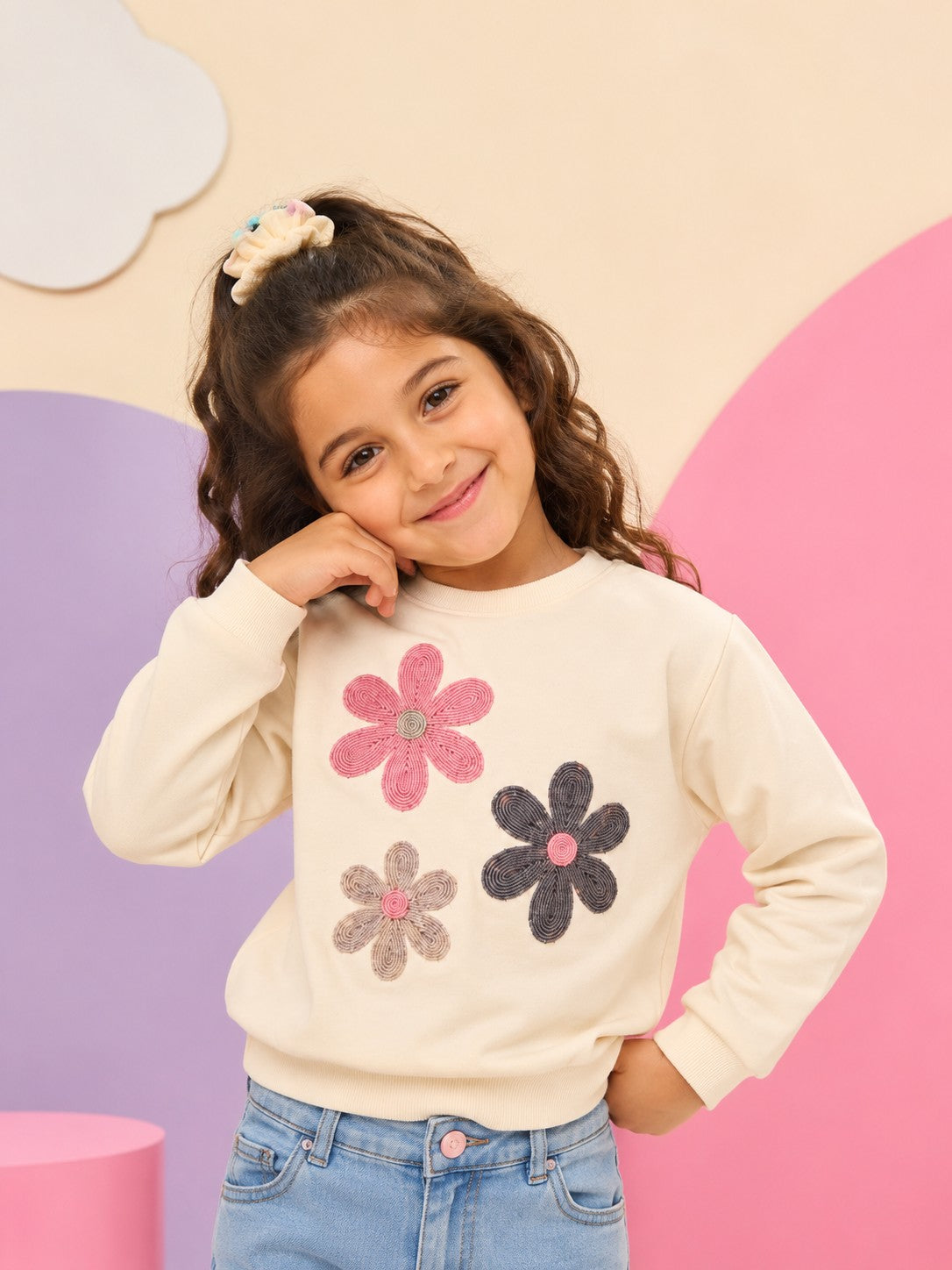 Girls Off White Embroidered Floral Regular Fit Sweatshirt