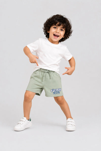 Green Regular Fit Shorts With 2 Pocket For Boys
