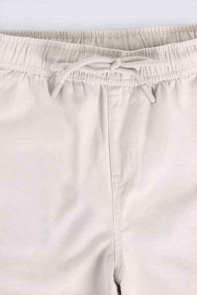 Off White Solid Cargo Shorts with Pockets