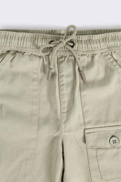 Green Regular Fit Cargo Shorts With 3 Pocket
